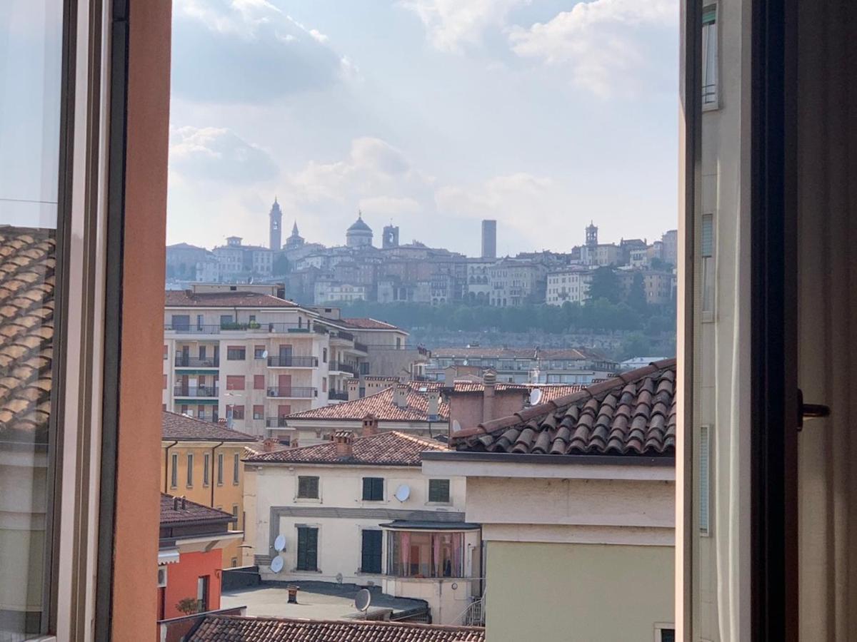 Camozzi Central Apartment Bergamo Eksteriør bilde